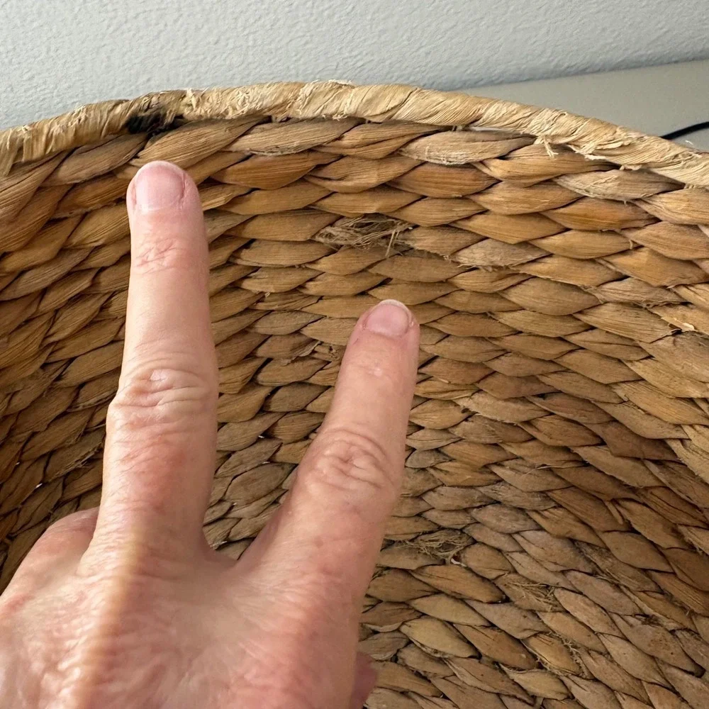 N/A handwoven seagrass